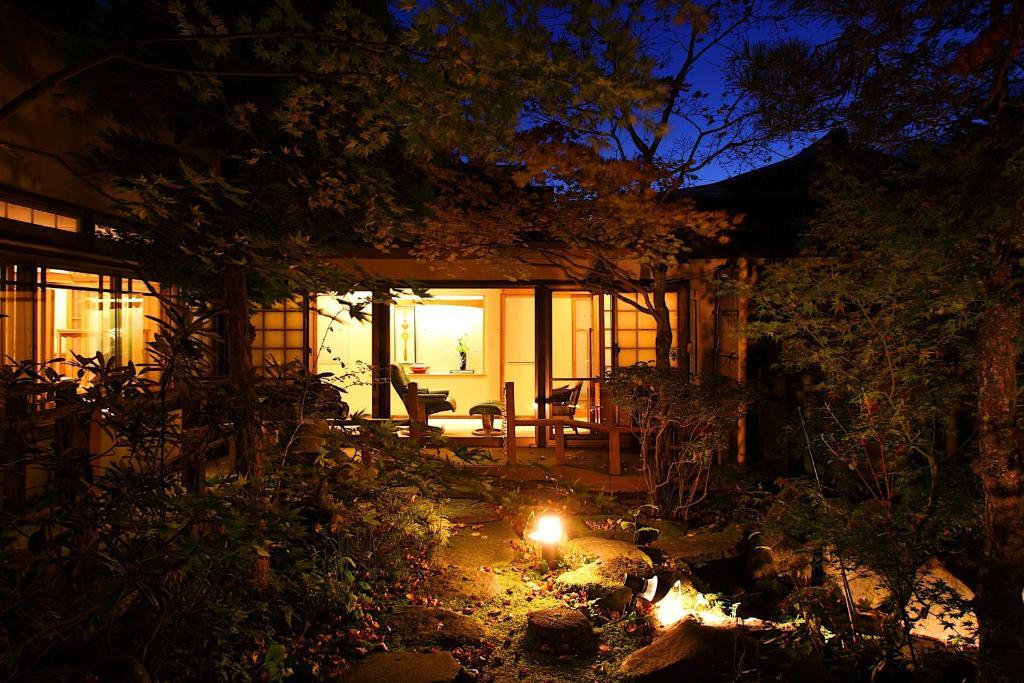Tsuruya Ryokan Karuizawa Exterior photo
